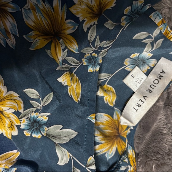 Amour Vert Teal Tunic with Yellow Floral Print Small 100% Silk - Picture 4 of 6